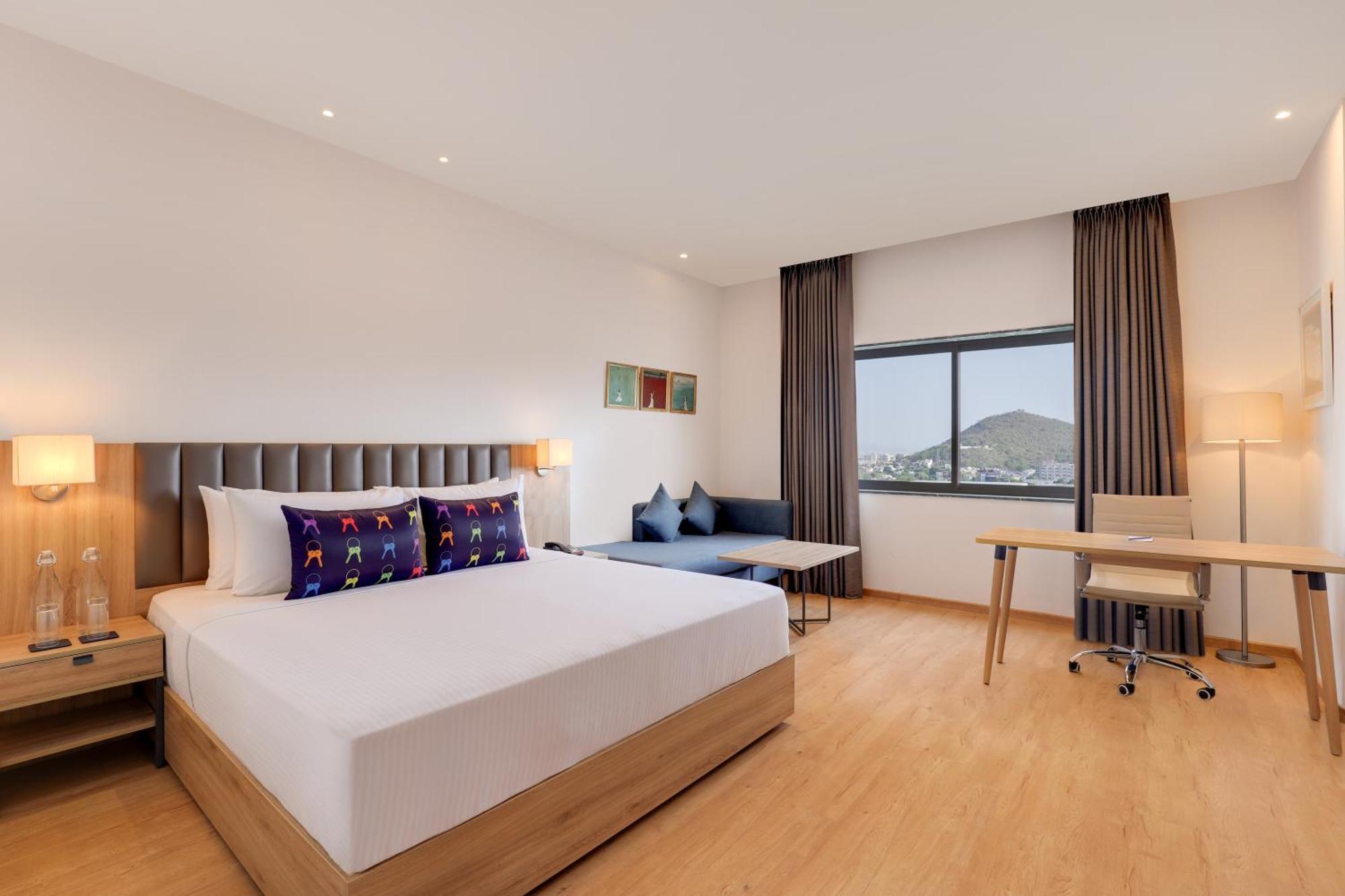 Keys Lite By Lemon Tree Hotels, Urban Square, อุเดเปอร์ ภายนอก รูปภาพ